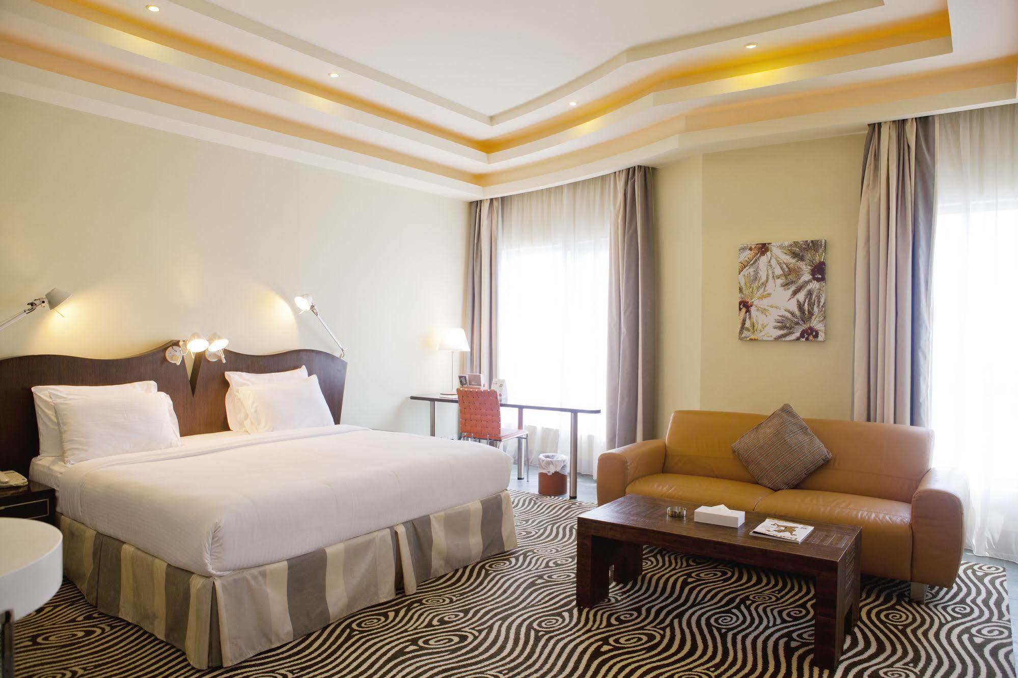 อัลรายาสวีทส์ Hotel มานามา ภายนอก รูปภาพ