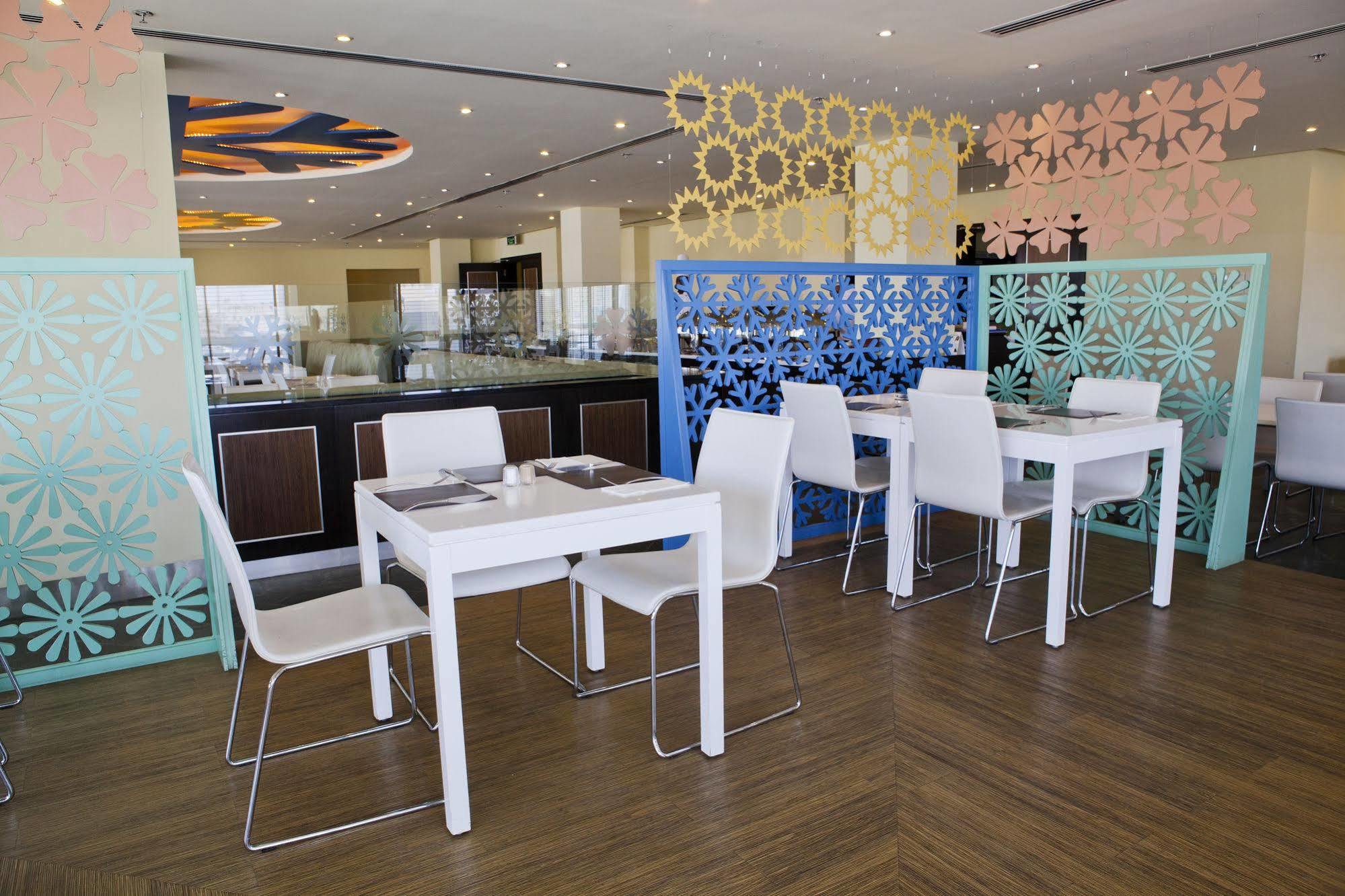 อัลรายาสวีทส์ Hotel มานามา ภายนอก รูปภาพ
