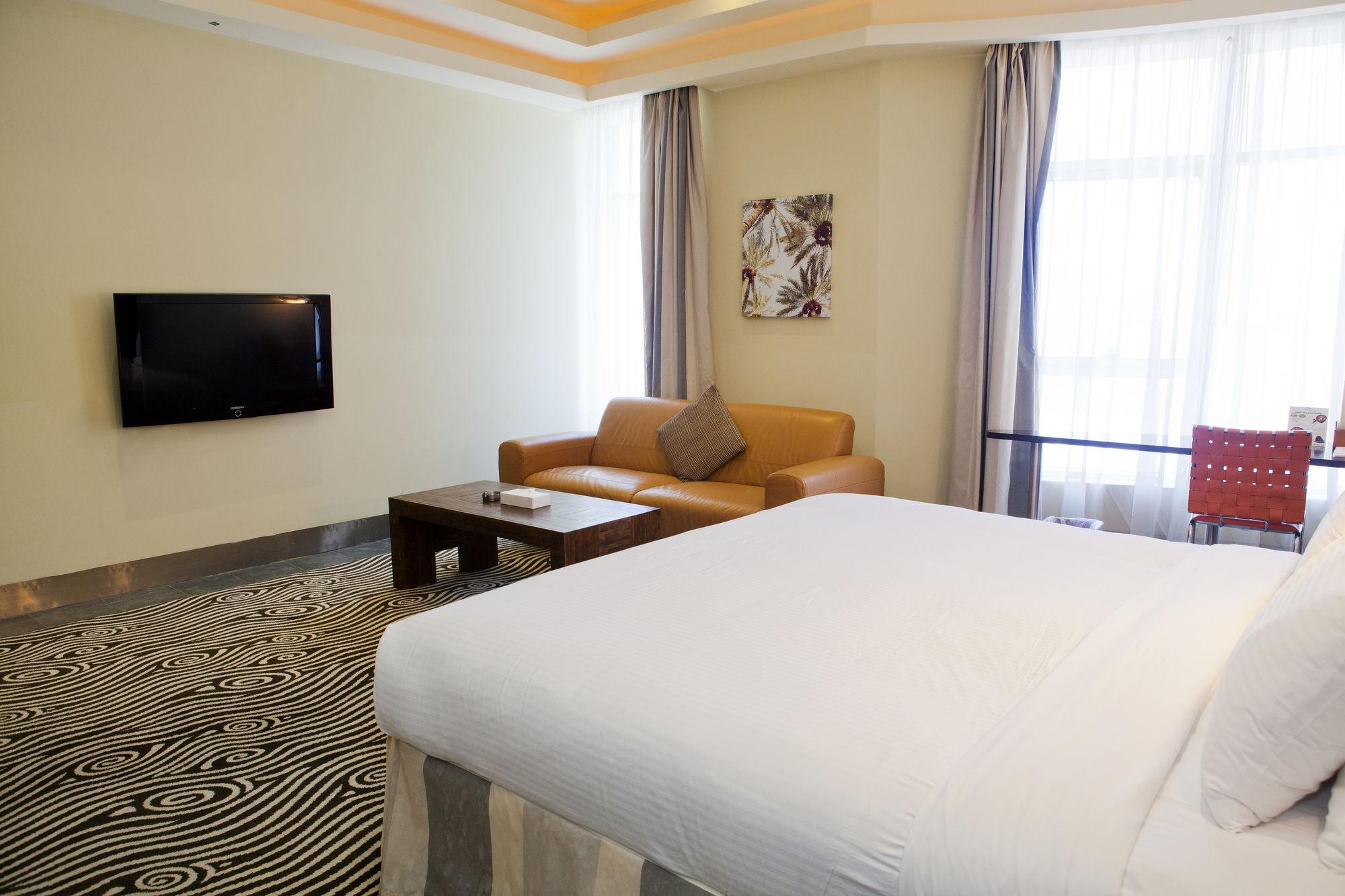 อัลรายาสวีทส์ Hotel มานามา ภายนอก รูปภาพ